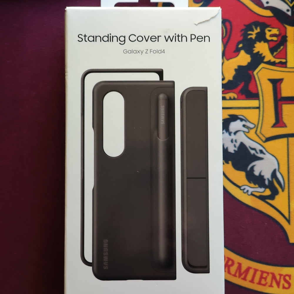 Samsung Galaxy Z Fold4 Standing Cover - Black